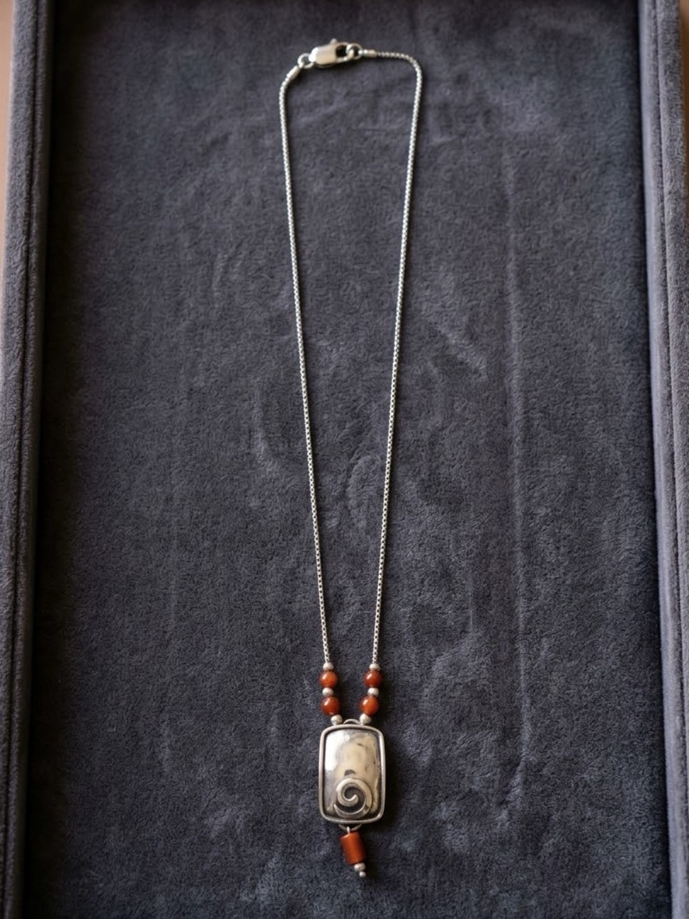 Silpada Sterling Silver Sandstone Spiral Swirl Pendant Necklace Model N1190 - Picture 2 of 3